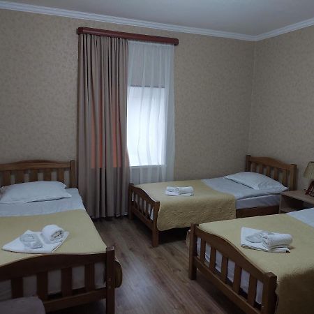 Sesilia Hotel Kazbegi Exterior foto