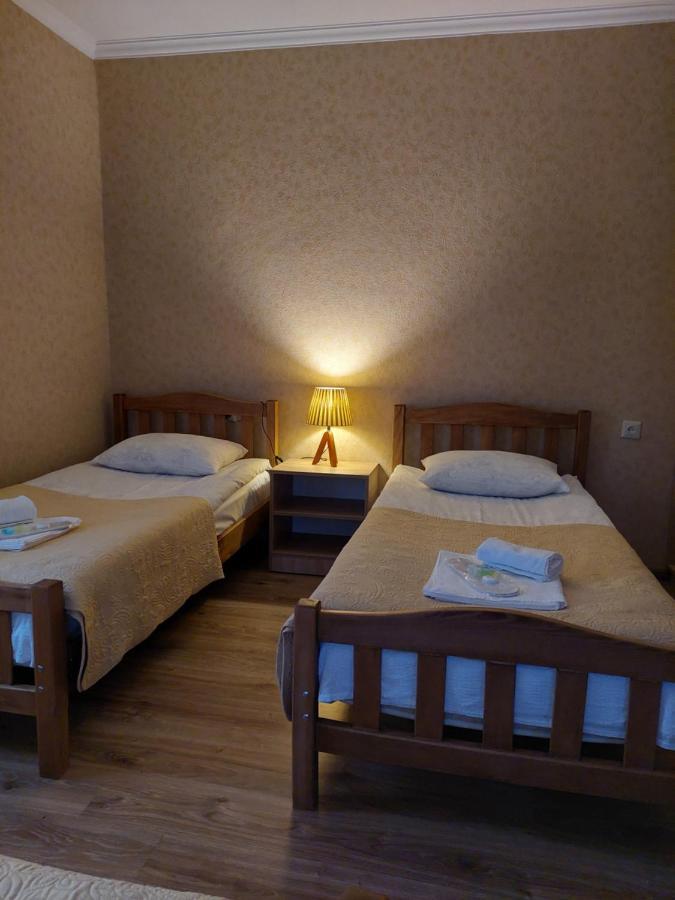 Sesilia Hotel Kazbegi Exterior foto