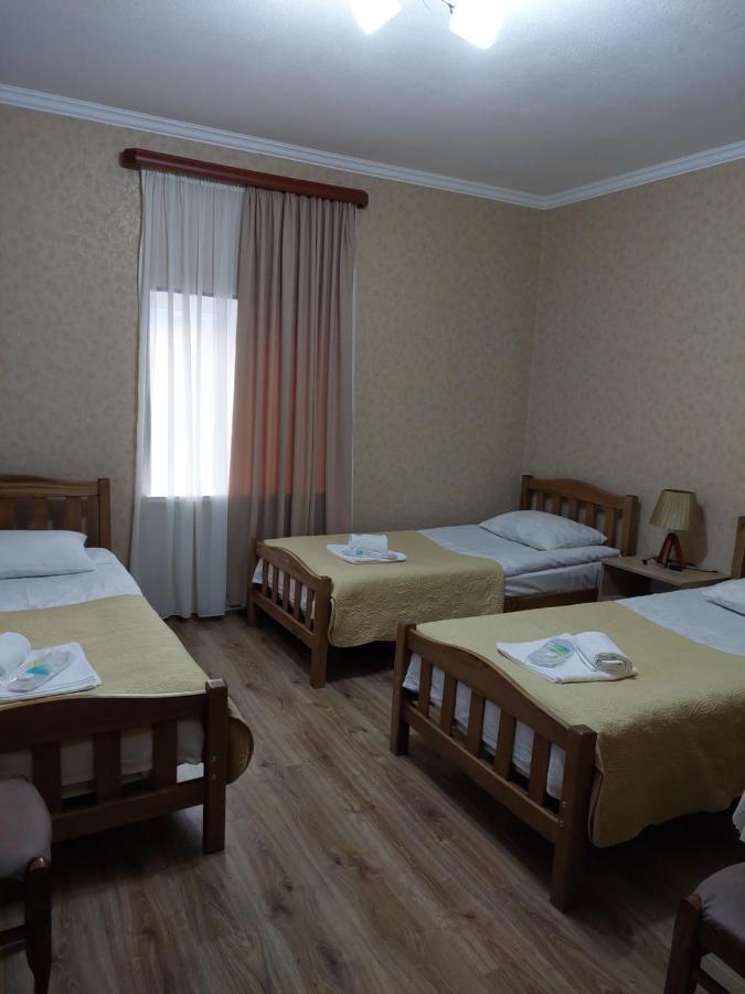Sesilia Hotel Kazbegi Exterior foto