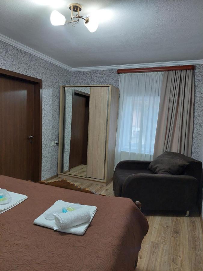 Sesilia Hotel Kazbegi Exterior foto