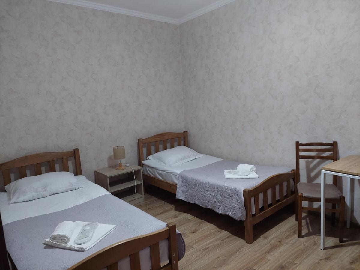 Sesilia Hotel Kazbegi Exterior foto